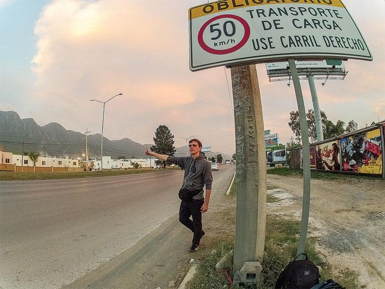 Иллюстрация к книге — Рома едет. Вокруг света без гроша в кармане [_89.jpg]