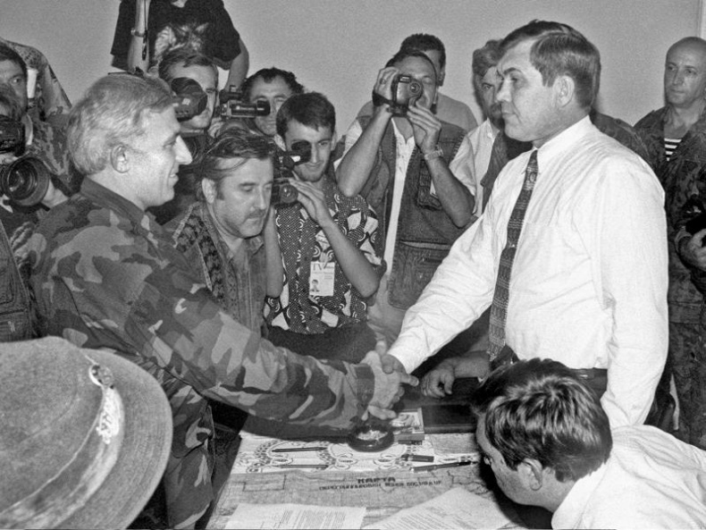 Иллюстрация к книге — Теории заговоров. Кто правит миром? [_05.jpg]