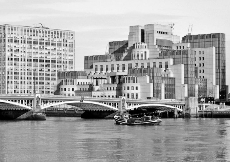 Иллюстрация к книге — Теории заговоров. Кто правит миром? [_22.jpg]