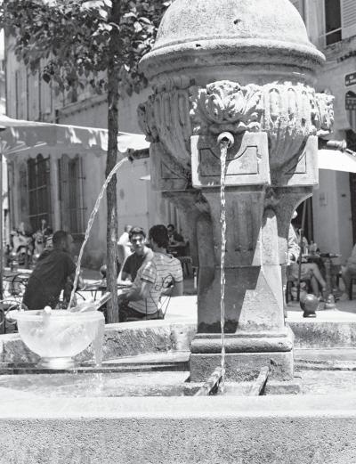 Иллюстрация к книге — Париж от Цезаря до Людовика Святого. Истоки и берега [_72.jpg]