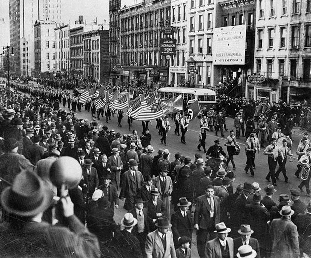 Иллюстрация к книге — Северный Часовой и другие сюжеты [i_044.jpg]