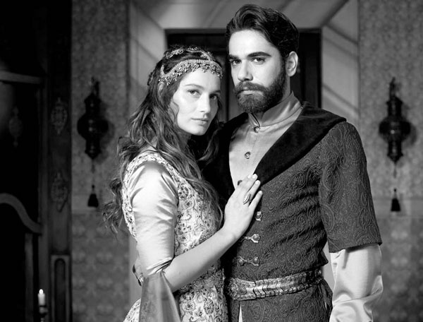 Иллюстрация к книге — Кёсем Султан. Новая загадка Великолепного века [_159.jpg]