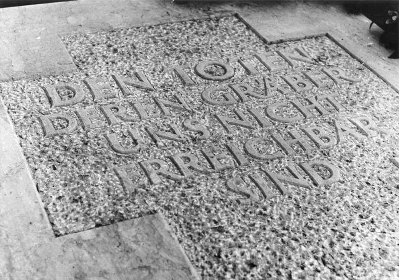 Иллюстрация к книге — Смерть в Берлине. От Веймарской республики до разделенной Германии [i_023.jpg]