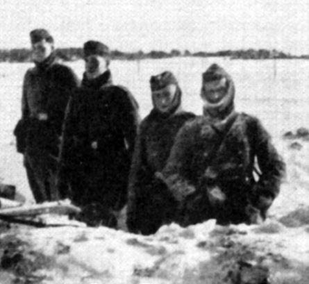 Иллюстрация к книге — «Я убит подо Ржевом». Трагедия Мончаловского «котла» [i_009.jpg]