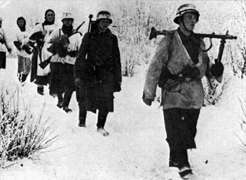 Иллюстрация к книге — «Я убит подо Ржевом». Трагедия Мончаловского «котла» [i_010.jpg]