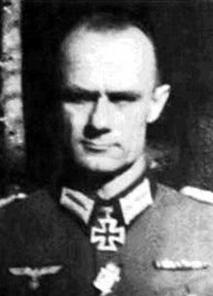 Иллюстрация к книге — «Я убит подо Ржевом». Трагедия Мончаловского «котла» [i_015.jpg]