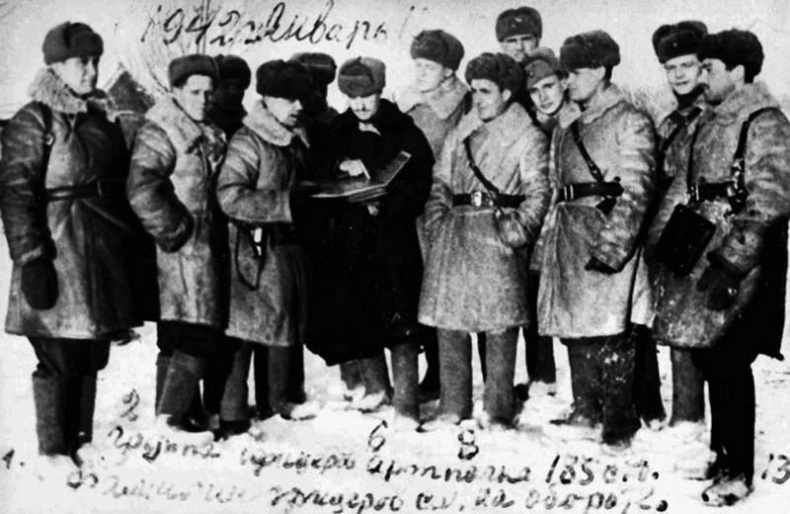 Иллюстрация к книге — «Я убит подо Ржевом». Трагедия Мончаловского «котла» [i_070.jpg]