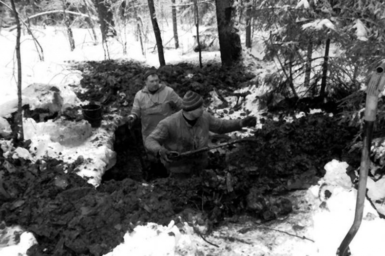 Иллюстрация к книге — «Я убит подо Ржевом». Трагедия Мончаловского «котла» [i_095.jpg]