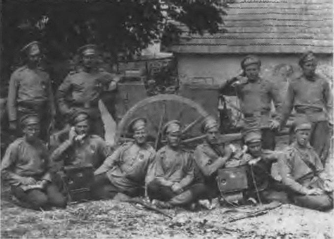 Иллюстрация к книге — "Пушечное мясо" Первой мировой. Пехота в бою [i_104.jpg]