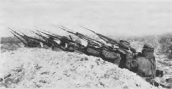 Иллюстрация к книге — "Пушечное мясо" Первой мировой. Пехота в бою [i_182.jpg]