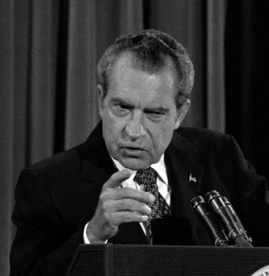 Иллюстрация к книге — На линии огня. Искусство отвечать на провокационные вопросы [_88.jpg]