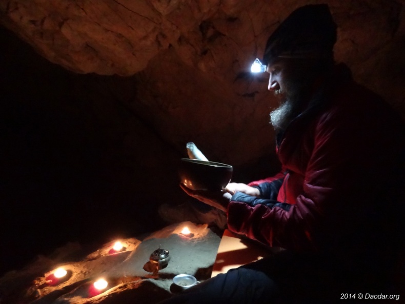 Иллюстрация к книге — Тибетские поющие чаши и универсальная энергия Рэйки [image7_55a8f89c85e902556bffcbb4_jpg.jpg]