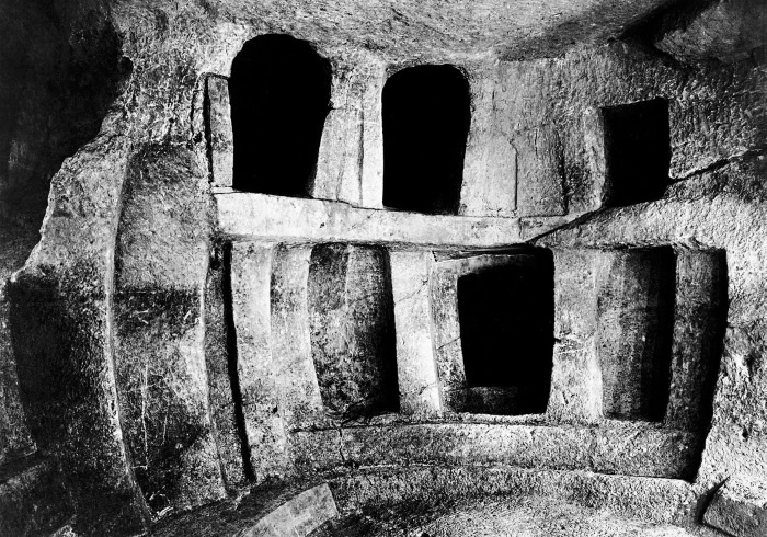 Иллюстрация к книге — Тайны пришельцев [i_002.jpg]