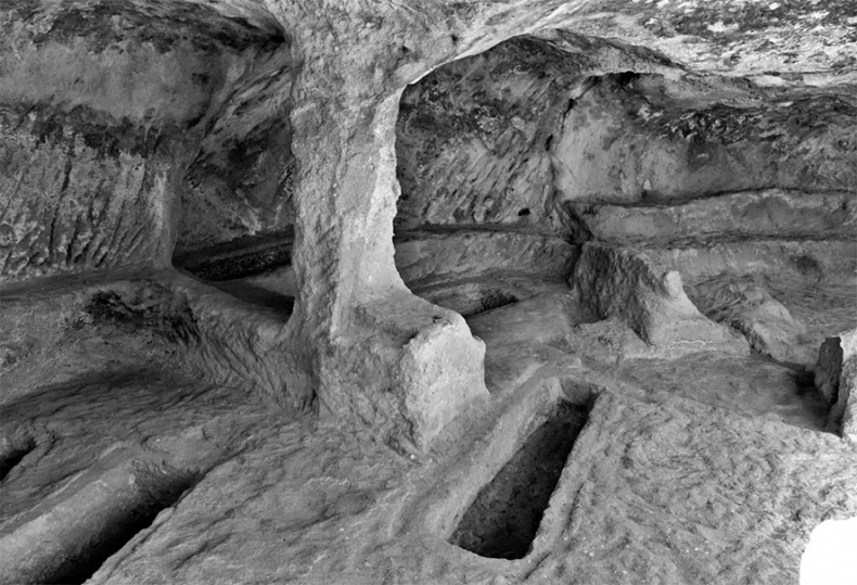 Иллюстрация к книге — Чудо света на Руси под Казанью. Как было на самом деле [i_247.jpg]