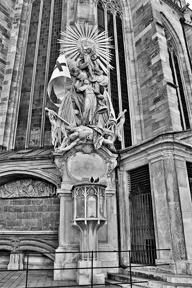 Иллюстрация к книге — Чудо света на Руси под Казанью. Как было на самом деле [i_292.jpg]