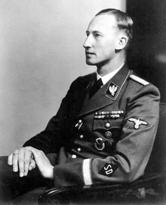 Иллюстрация к книге — НКВД и СМЕРШ против Абвера и РСХА [i_021.jpg]