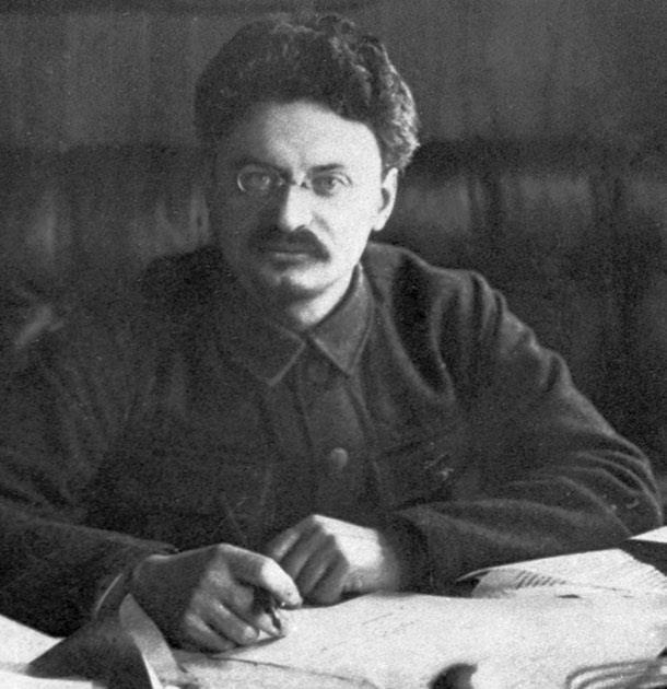 Иллюстрация к книге — Россия в огне Гражданской войны: подлинная история самой страшной братоубийственной войны [i_007.jpg]