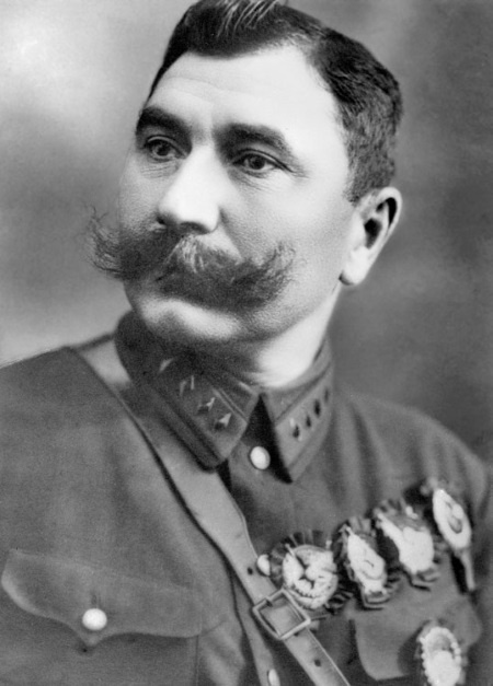 Иллюстрация к книге — Россия в огне Гражданской войны: подлинная история самой страшной братоубийственной войны [i_022.jpg]