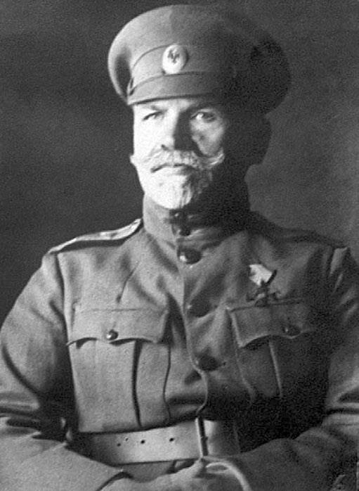 Иллюстрация к книге — Россия в огне Гражданской войны: подлинная история самой страшной братоубийственной войны [i_037.jpg]