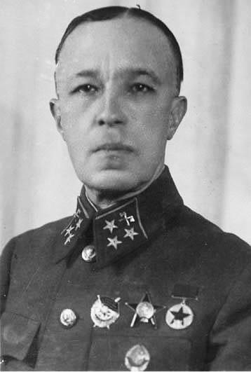 Иллюстрация к книге — Гид по истории России. Герои Великой Отечественной [_1.jpg]