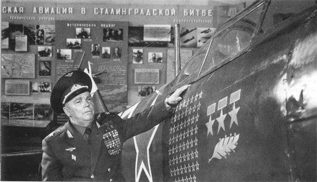 Иллюстрация к книге — Гид по истории России. Герои Великой Отечественной [_19.jpg]