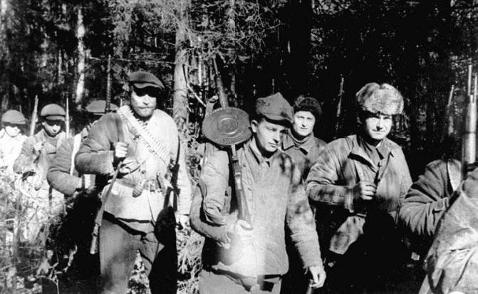 Иллюстрация к книге — Гид по истории России. Герои Великой Отечественной [_25.jpg]