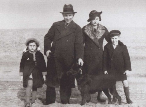 Иллюстрация к книге — Гюнтер Грасс [i_003.jpg]