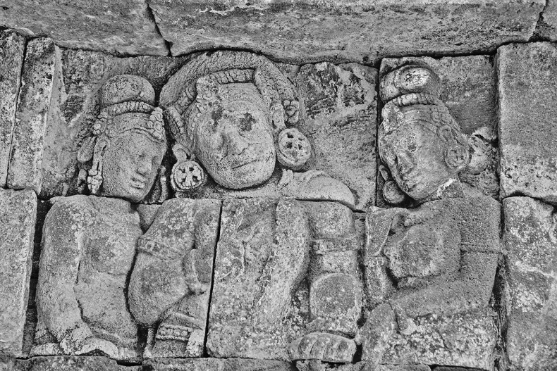 Иллюстрация к книге — Как было на самом деле. Последний путь святого семейства [a9r1bpujuh_l7hhy7_nw.jpg]