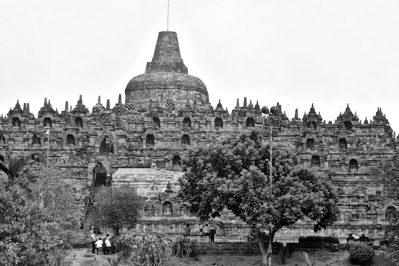 Иллюстрация к книге — Как было на самом деле. Последний путь святого семейства [a9r5qod20_l7hhxy_nw.jpg]