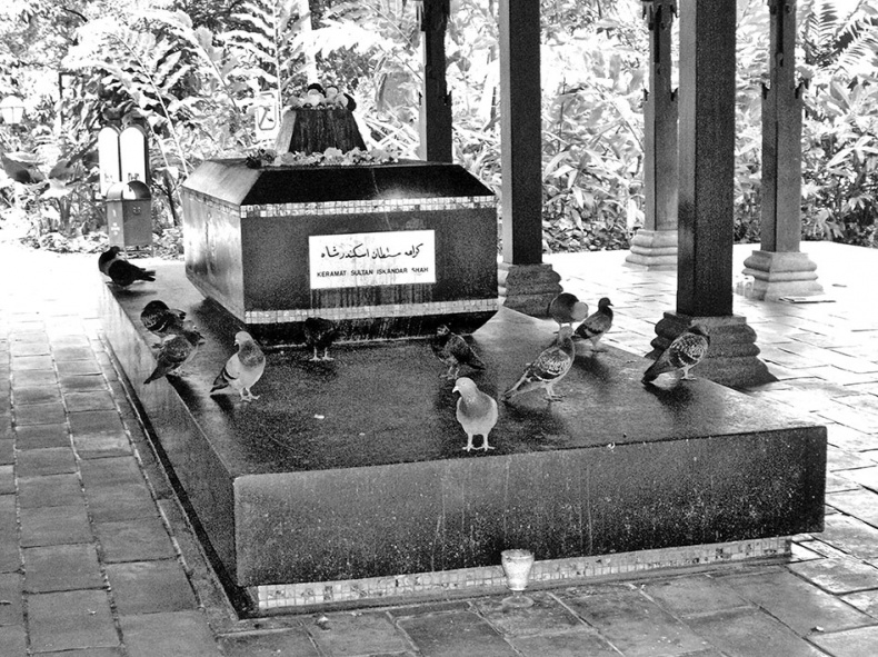 Иллюстрация к книге — Как было на самом деле. Последний путь святого семейства [i_169.jpg]