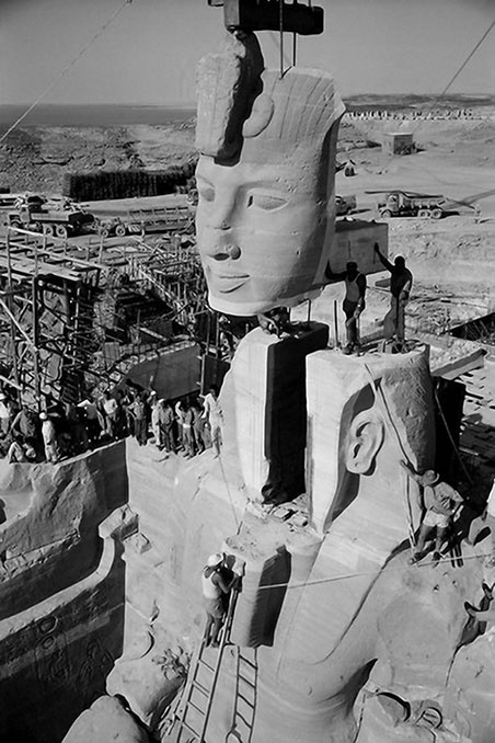 Иллюстрация к книге — Как было на самом деле. Последний путь святого семейства [i_218.jpg]