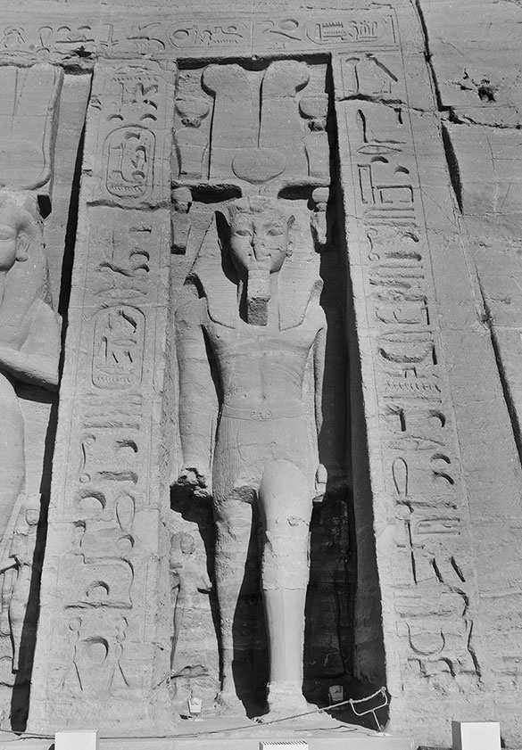 Иллюстрация к книге — Как было на самом деле. Последний путь святого семейства [i_260.jpg]