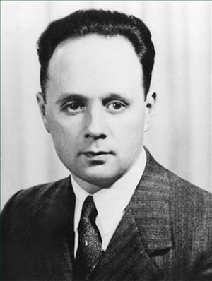 Иллюстрация к книге — Лаврентий Берия. Кровавый прагматик [i_068.jpg]