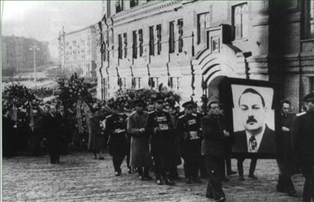 Иллюстрация к книге — Лаврентий Берия. Кровавый прагматик [i_092.jpg]