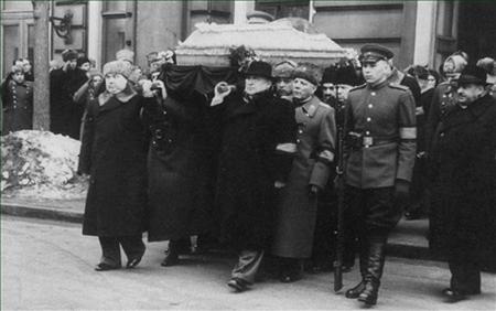 Иллюстрация к книге — Лаврентий Берия. Кровавый прагматик [i_096.jpg]