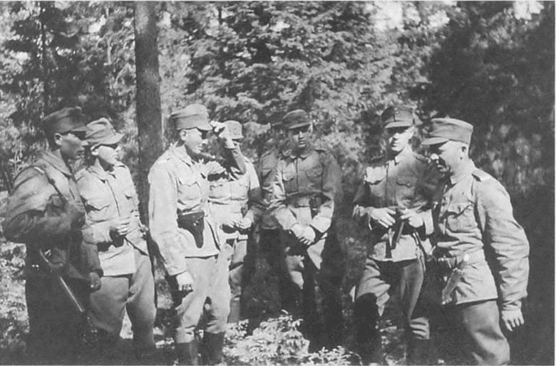 Иллюстрация к книге — Прибалтика. Война без правил (1939-1945) [i_020.jpg]