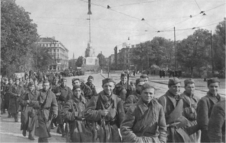 Иллюстрация к книге — Прибалтика. Война без правил (1939-1945) [i_058.jpg]