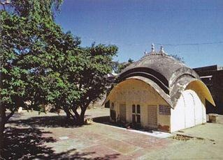 Иллюстрация к книге — Путешествие домой. Автобиография американского йога [imgA76A.jpg]