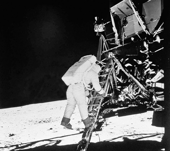 Иллюстрация к книге — Тайны человека [i_023.jpg]