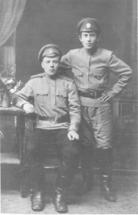 Иллюстрация к книге — "Сталинский питомец" - Николай Ежов [i_002.jpg]