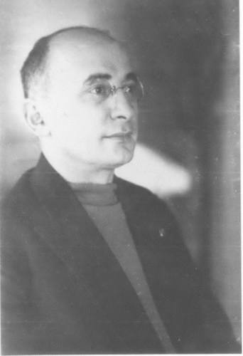 Иллюстрация к книге — "Сталинский питомец" - Николай Ежов [i_025.jpg]