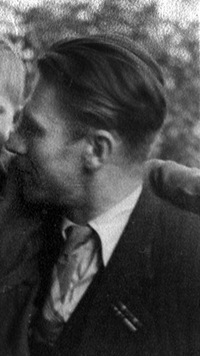 Иллюстрация к книге — Лопухи и лебеда [i_003.jpg]