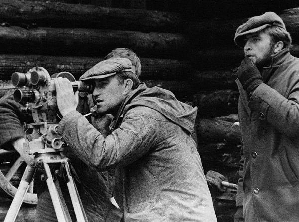 Иллюстрация к книге — Лопухи и лебеда [i_018.jpg]