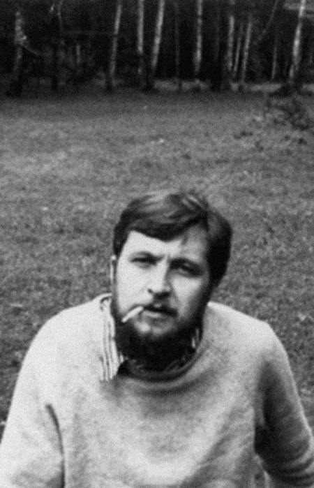 Иллюстрация к книге — Лопухи и лебеда [i_020.jpg]