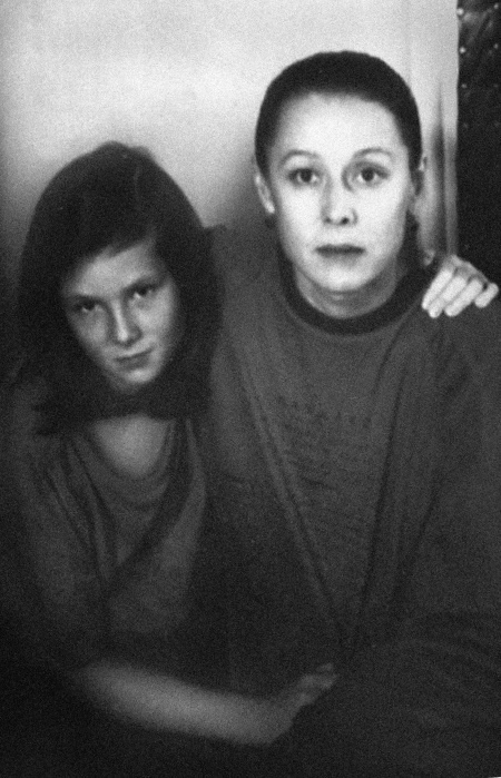 Иллюстрация к книге — Лопухи и лебеда [i_035.jpg]