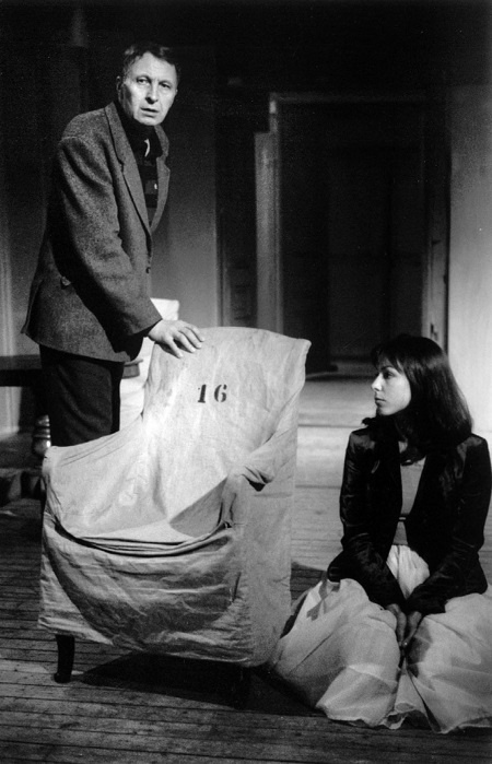 Иллюстрация к книге — Лопухи и лебеда [i_043.jpg]