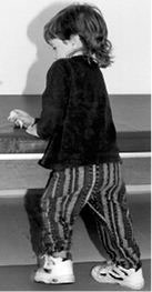 Иллюстрация к книге — Обучение моторным навыкам детей с ДЦП. Пособие для родителей и профессионалов [i_018.jpg]