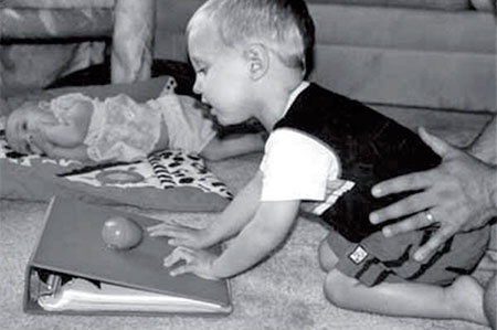 Иллюстрация к книге — Обучение моторным навыкам детей с ДЦП. Пособие для родителей и профессионалов [i_139.jpg]