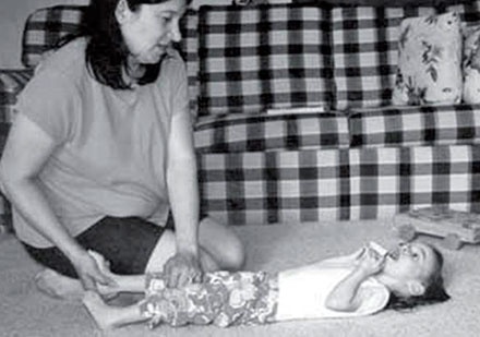 Иллюстрация к книге — Обучение моторным навыкам детей с ДЦП. Пособие для родителей и профессионалов [i_152.jpg]