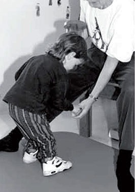 Иллюстрация к книге — Обучение моторным навыкам детей с ДЦП. Пособие для родителей и профессионалов [i_207.jpg]